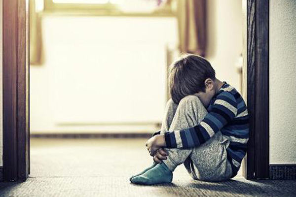 چگونه از سلامت روان کودکان در روزهای پُر تنش محافظت کنیم؟