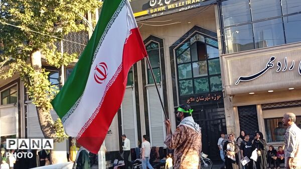 ملایر در قاب رژه جانفداها؛ شکوه ایستادگی در دفاع مقدس