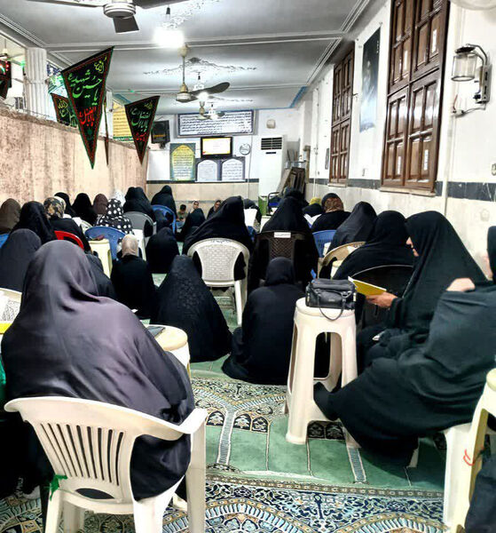 حضور نوجوانان در دعای عرفه 