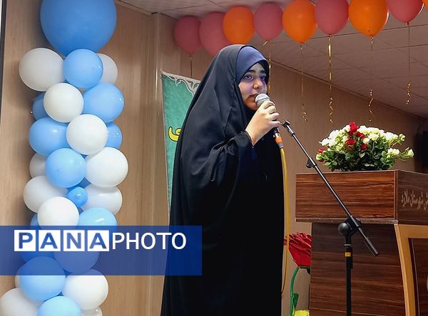 برگزاری مراسم تجلیل از برگزیدگان مسابقات قرآنی و فرهنگی ،هنری