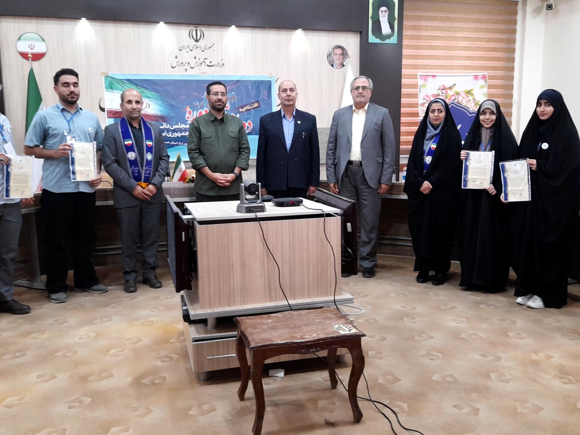 اعتبارنامه دوزادهمین دوره مجلس در همدان اعطا شد