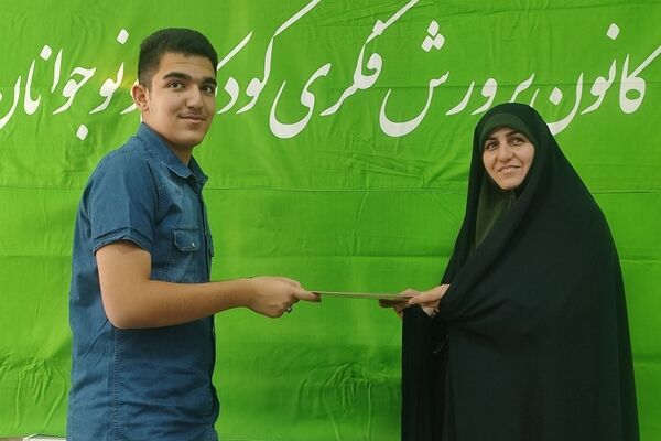 خبرنگاران صدای جامعه و چشم بیدار مردم هستند