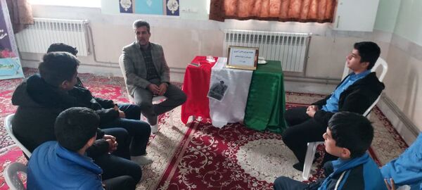 دومین جلسه شورای دانش‌آموزی دبیرستان مرحوم اسماعیلی 