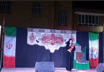 مراسم تجلیل از خانواده‌های شهدای میناب در دبستان شهید بستانی
