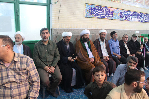 حضور نوجوانان در سی و پنجمین یادواره شهدای روستای فردوی قم