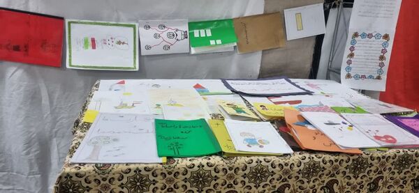 نمایشگاه دهه فجر در دبستان خاتم‌الانبیاء (ص)
