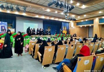 تقدیر از مادران دارای چهار و پنج فرزندی در جم