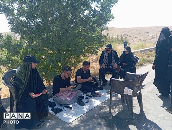 خدمت رسانی شبانه روزی موکب ها به زائران امام رضا (ع) 