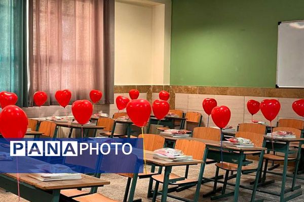 جشن شکوفه‌ها در مدارس بهارستان‌دو؛ آغاز سفری تازه برای کلاس اولی‌ها