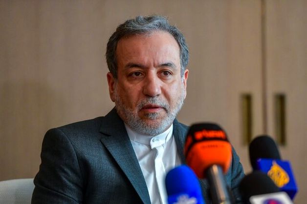 بررسی مسائل و چالش‌های منطقه، محور گفت‌وگوهای عراقچی در ترکیه