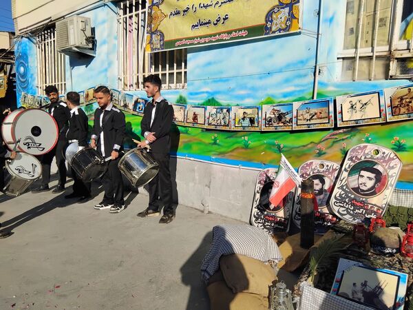 دبیرستان نجم میزبان پیکر یک شهید گمنام شد