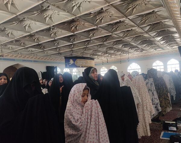 نماز عبادی سیاسی جمعه در کاشمر برگزار شد
