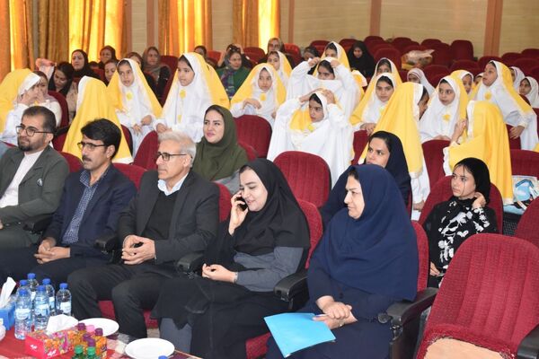جشن تکلیف دانش‌آموزان دختر مدارس غیردولتی یاسوج