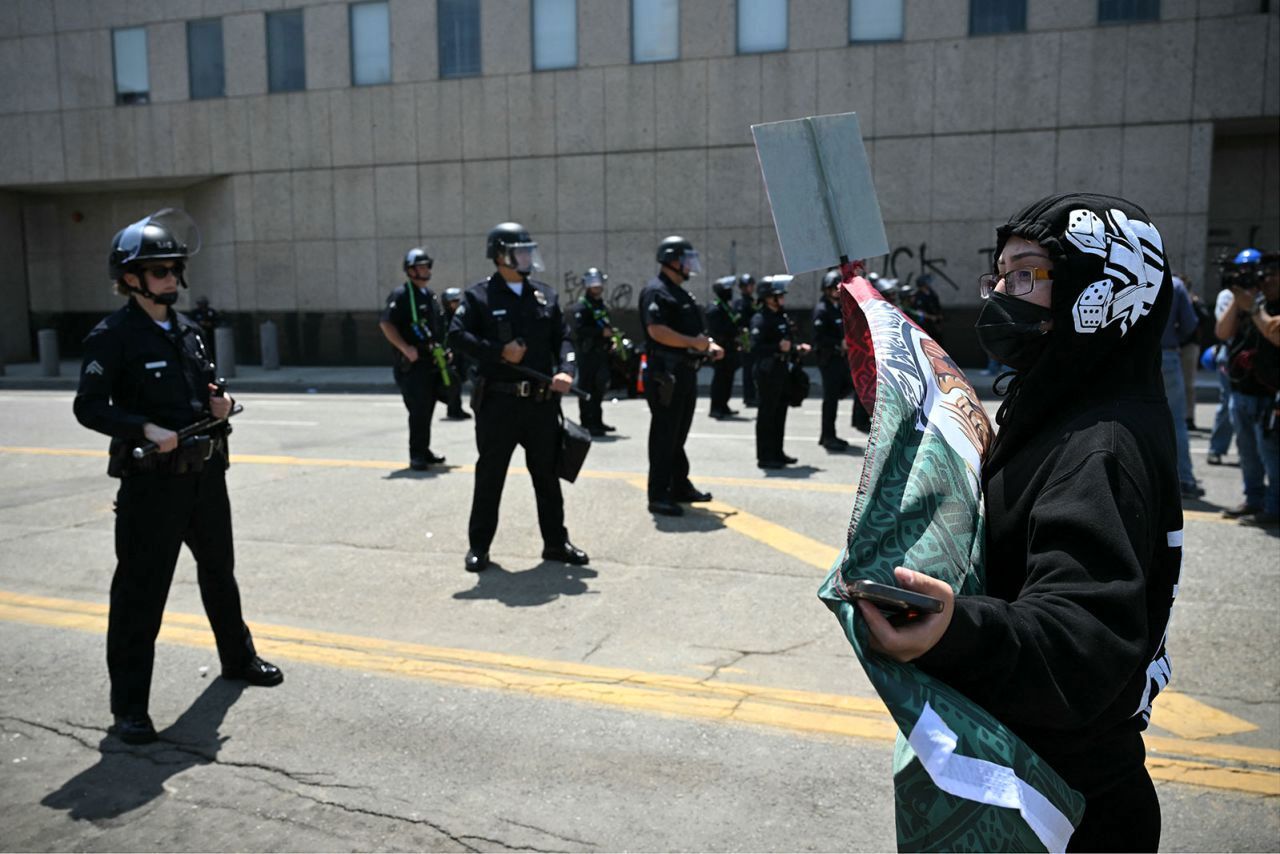 آماده‌باش آمریکا برای اعتراضات جدید؛ اعلام حکومت نظامی در مرکز لس‌آنجلس