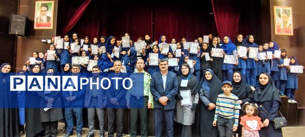 اختتامیه مسابقات ورزشی آموزشگاه هیhت امنایی ضحی ۲ در سالن غدیر شیروان