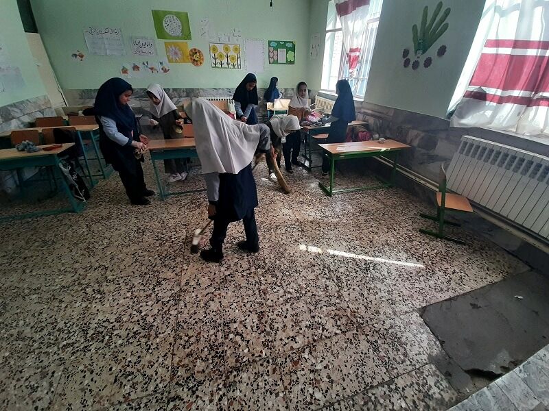 پویش پاکداشت بهاری در مدرسه شهید خاقانی شهرستان شیروان