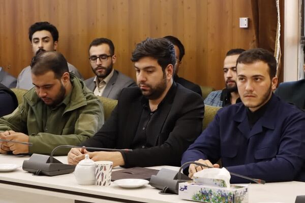 نشست صمیمی شورای عالی استان‌ها با نمایندگان مجمع دانشجویی