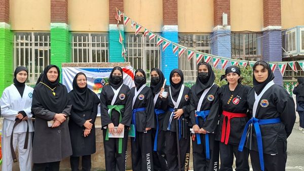 المپیاد ورزشی درون مدرسه‌ای در دبیرستان فاطمیه‌ ناحیه یک کرج