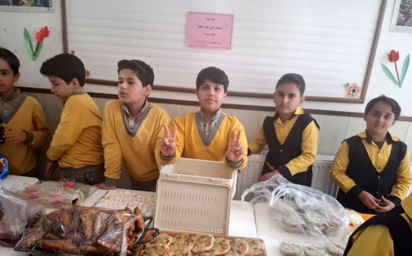 بازارچه کسب و کار دانش‌آموزی دبستان علی اکبر دهخدا  