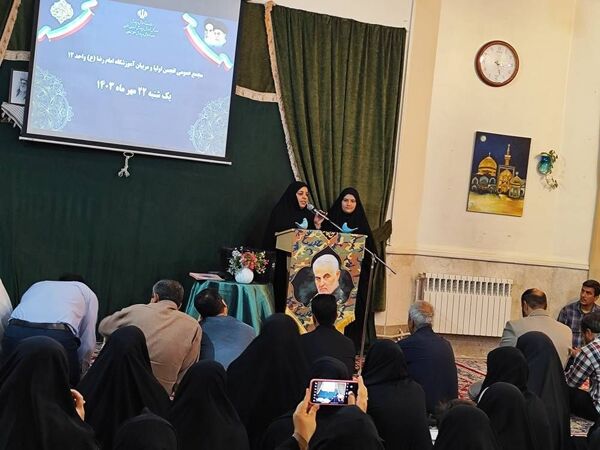 جلسه انجمن اولیا و مربیان در دبستان هیات امنایی قرآنی مبین شهرستان شیروان