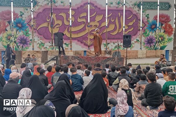 لبخندهای کودکانه زیر پرچم سبز رضوی