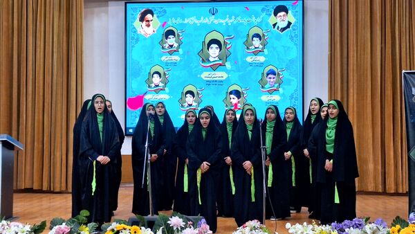 آیین گرامیداشت یاد و خاطره شهید فهمیده و ۳۶هزار شهید دانش‌آموز در کانون شهید فهمیده کرج