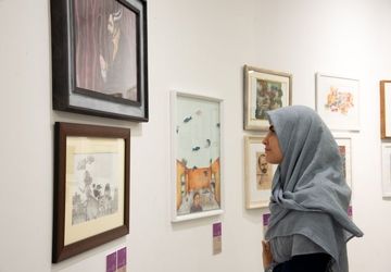 حضور معاون هنری وزیر فرهنگ در نمایشگاه هفته تصویرگری