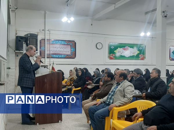 اولین جلسه انجمن اولیای دبیرستان شاهد ابوذر غفاری نیشابور 