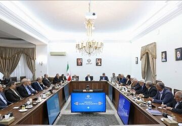 مخالف هرگونه دخالت در بخش غیردولتی آموزش عالی هستیم