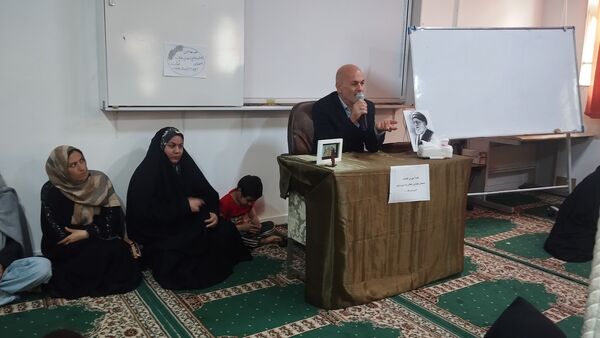 برگزاری جلسه آموزش خانواده در مدرسه مهندس رحمان فرد ناحیه ۱ مشهد مقدس