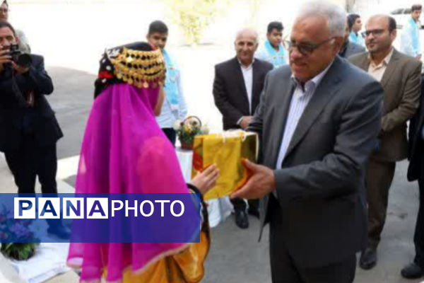 آیین بهره‌برداری از فضای آموزشی با مشارکت مردم در شیراز