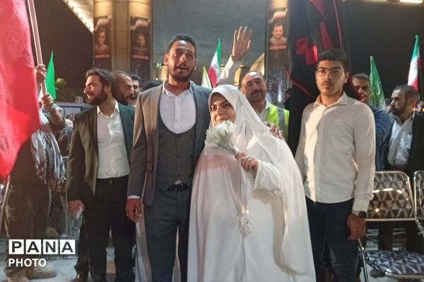 جشن ازدواج ۱۴ زوج جوان در میدان معلم شیراز