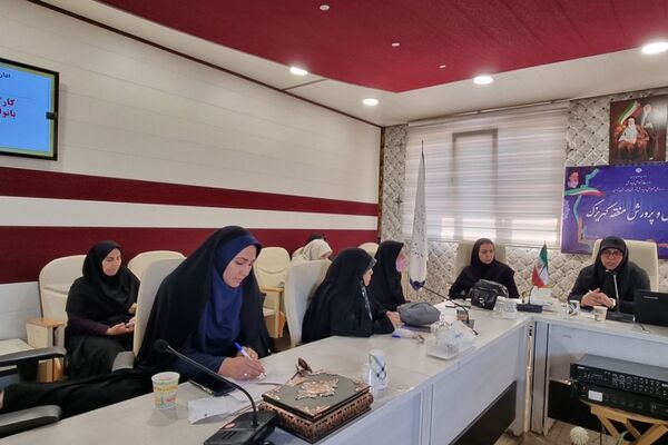کارگاه "تبیین حقوق بانوان فرهنگی و دختران دانش‌آموز " منطقه کهریزک