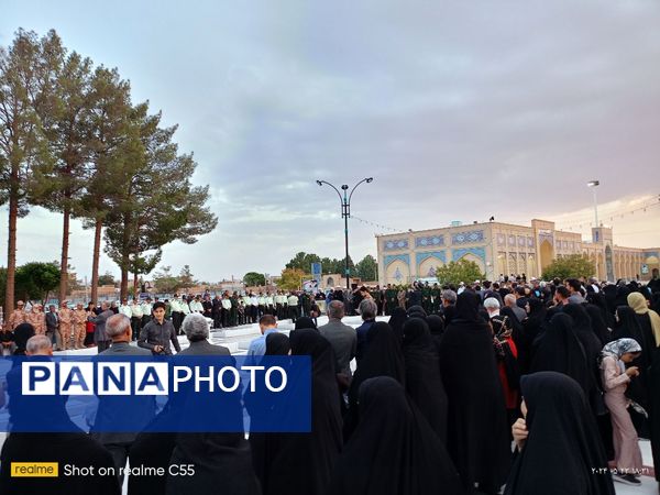 عطر افشانی گلزار شهدا و مراسم یادبود شهدای خدمت