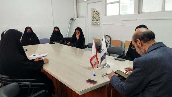 نشست خبرنگاران در شهرستان خلیل‌آباد 