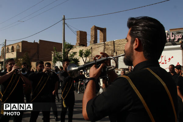 امامزاده جعفر یزد میزبان دسته عزای عزادارن شهادت امام صادق (ع)