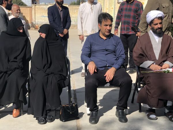 شکفتن لاله‌های دانش در دبستان حضرت رقیه کوهدشت؛ آغاز سال تحصیلی با شمیم ایثار و مقاومت