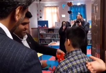 افتتاح اتاق بازی و یادگیری در مدرسه طالبی۲ ناحیه یک شهرری