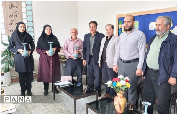 تجلیل از مقام شامخ فرهنگیان منطقه سردرود