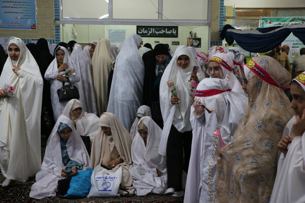 جشن ازدواج مسجدی 132 زوج‌ جوان در قم- 1