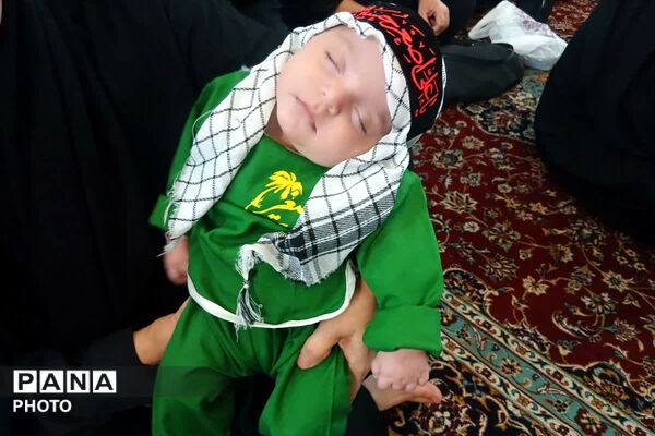 لالایی عشق در سوگ کوچک‌ترین شهید کربلا