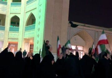 بیعت شیر زنان ایرانی با رهبر انقلاب اسلامی