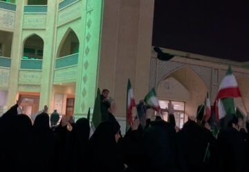 بیعت شیر زنان ایرانی با رهبر انقلاب اسلامی