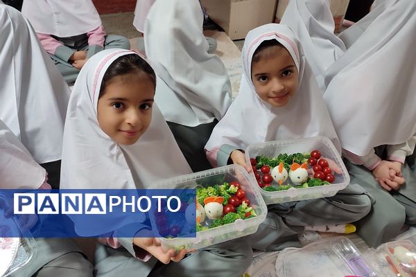 برگزاری جشنواره تخم مرغ به‌مناسبت روز جهانی کودک در ناحیه 2 شهرری 