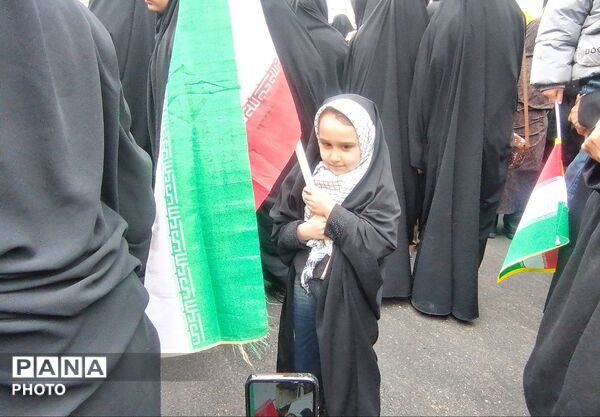 راهپیمایی نوجوانان و کودکان در روز قدس در شهرستان خلیل آباد