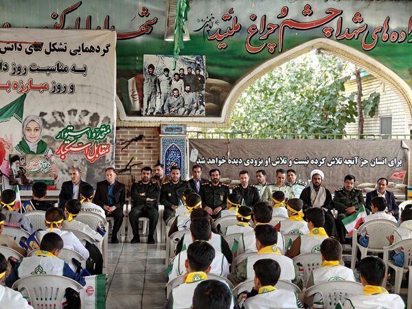 زنگ استکبار ستیزی در کرمانشاه به صدا در آمد