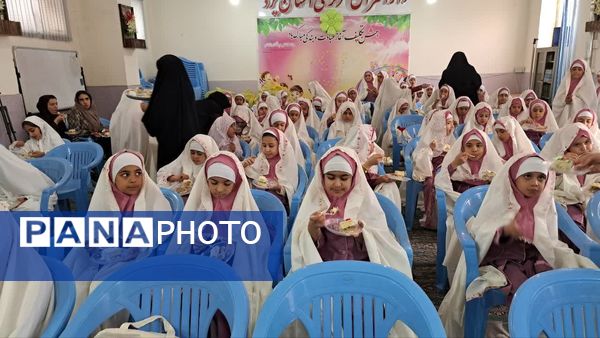 جشن تکلیف دختران کلاس سومی دبستان ام‌ البنین در دارالقرآن مرکزی یزد