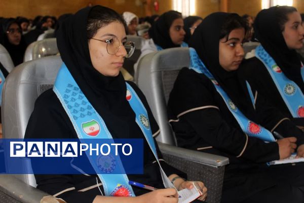 کارگاه آموزش مقدماتی خبرنگاری در استان کرمان ویژه دختران ناحیه یک