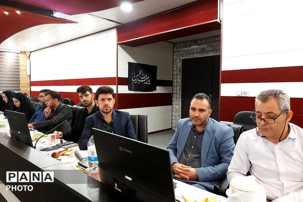 نشست تخصصی مسئولین امور اداری مناطق ۲۱ گانه شهرستانهای تهران در کهریزک