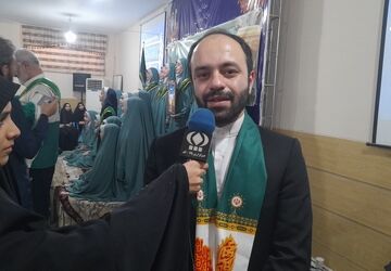 استقبال دانش آموزان قم از کاروان «در سایه‌سار خورشید»